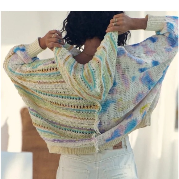 Free People Flower Child Poncho Sweater Hooded Tie Dye Patchwork size small - Picture 5 of 14